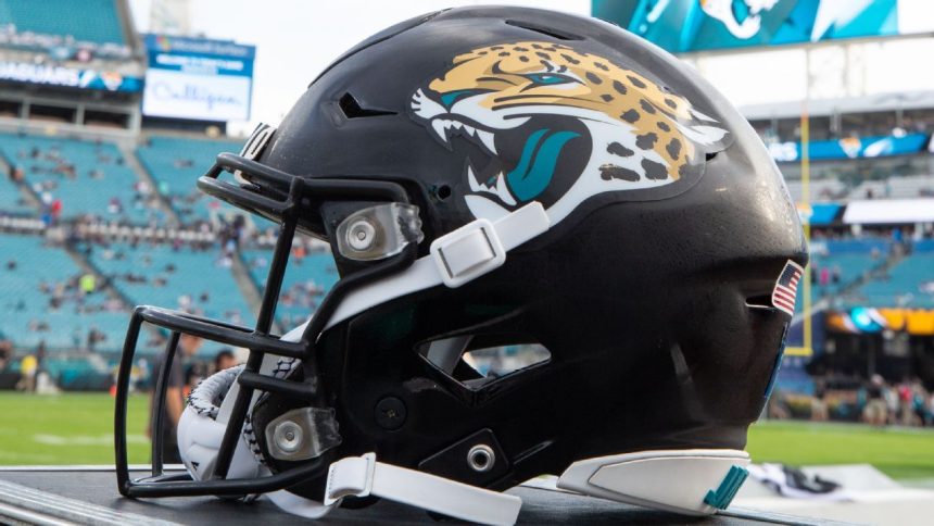 Lawyer: Jags theft result of gambling addiction