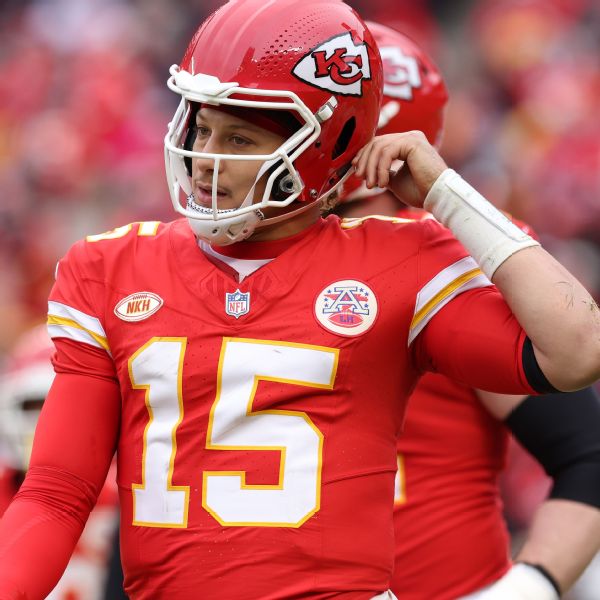 Mahomes: Chiefs 'still believe' after falling to 9-6
