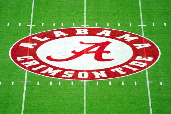 Report: Alabama 5-star WR reclassifies to 2024