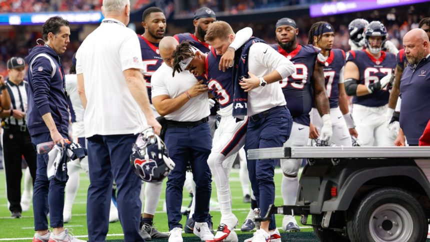 Sources: Texans WR Dell out for rest of season