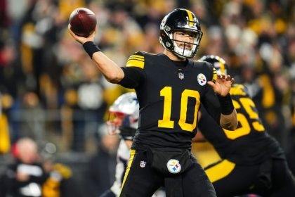 Steelers' Trubisky to start again; Pickett still out