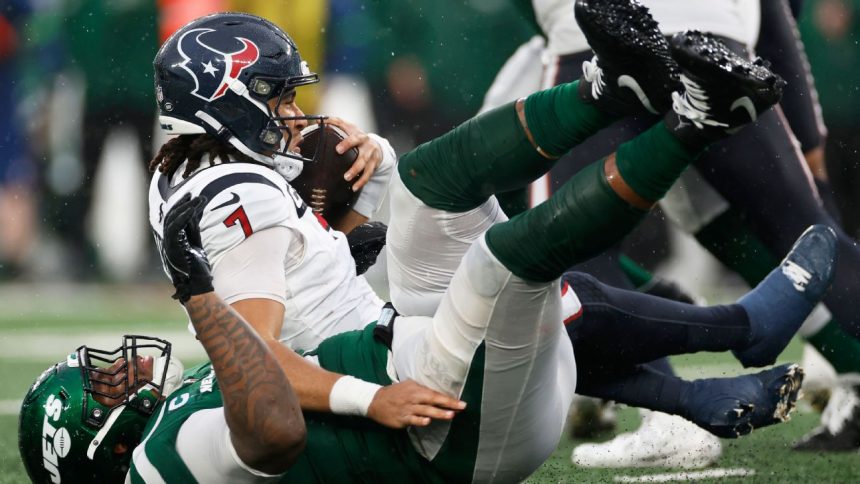 Texans' Stroud into protocol; Collins also injured