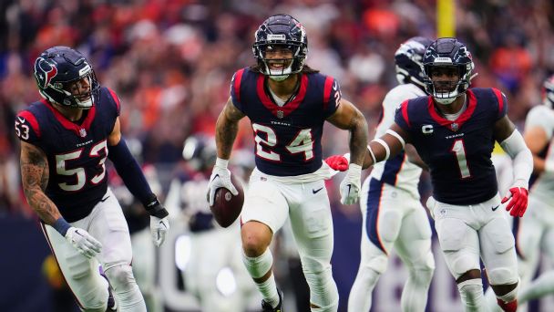 With 4 picks in 3 games, Stingley turning into player Texans were hoping for