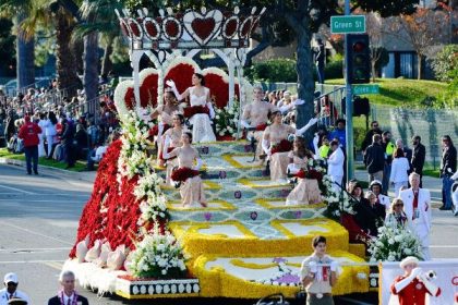 135th Rose Parade boasts music, floral floats