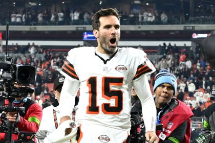 Browns playoff favorites for 1st time since 1994