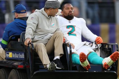 Dolphins lose star pass-rusher Chubb to torn ACL