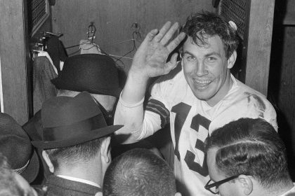 Ex-QB Ryan, who led Browns to last title, dies