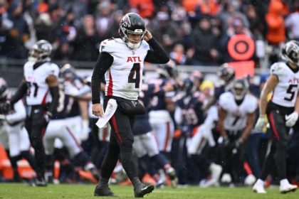 Falcons' Heinicke plagued by ankle injury in loss