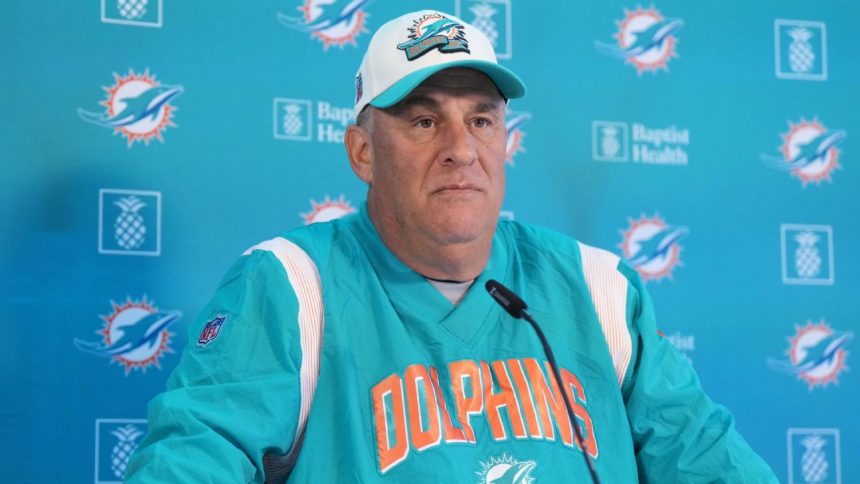 Fangio out as Dolphins DC, now top Eagles target