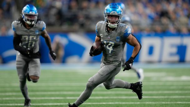 Lions' alternate look leads top uniforms to close out NFL regular season