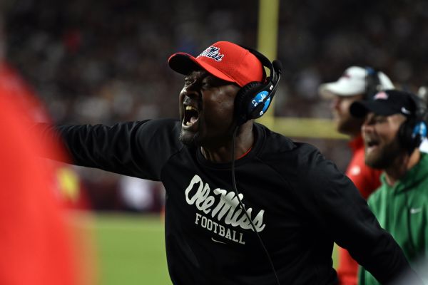 Longtime Ole Miss assistant Nix hired by Auburn