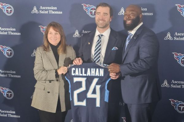 New Titans coach Callahan says he will call plays