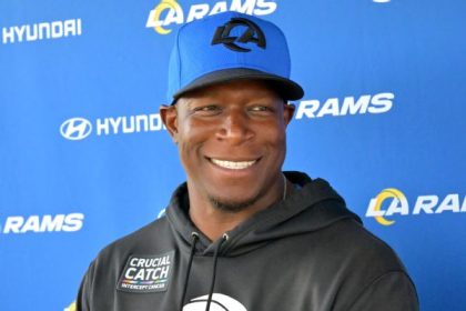 Rams GM endorses Morris amid coaching talks