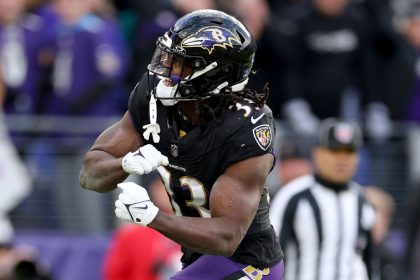 Ravens waive RB Gordon before playoff opener