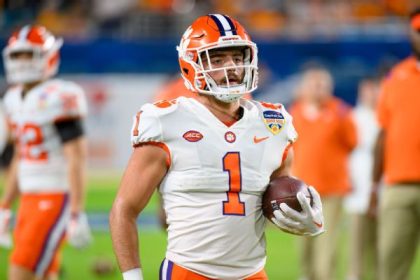 Shipley leaving Clemson early to enter NFL draft