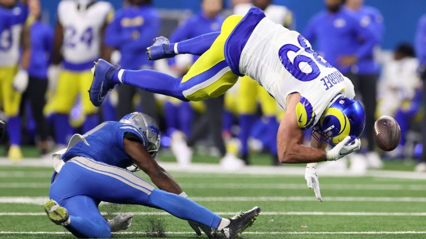 Source: Rams' Higbee has torn ACL from low hit