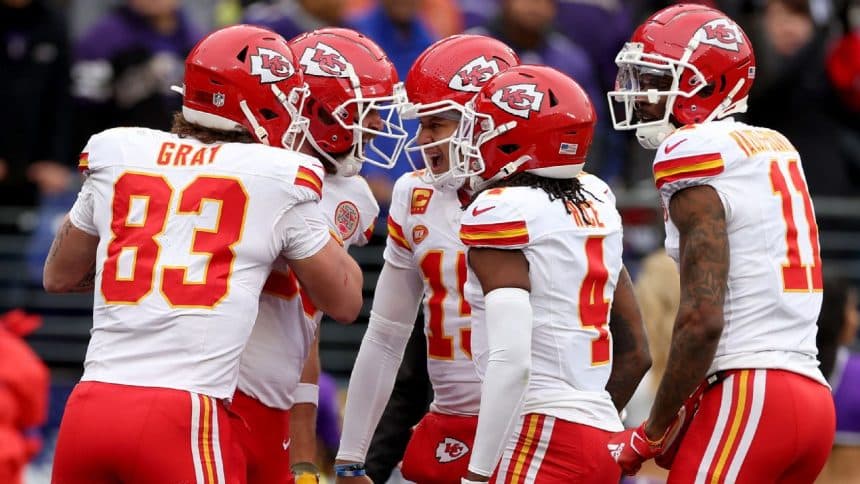 Travis Kelce, defense lead Chiefs past Ravens, back to Super Bowl