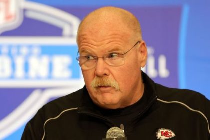 Chiefs O-Line didn't share Taylor Swift's pop tarts with Andy Reid