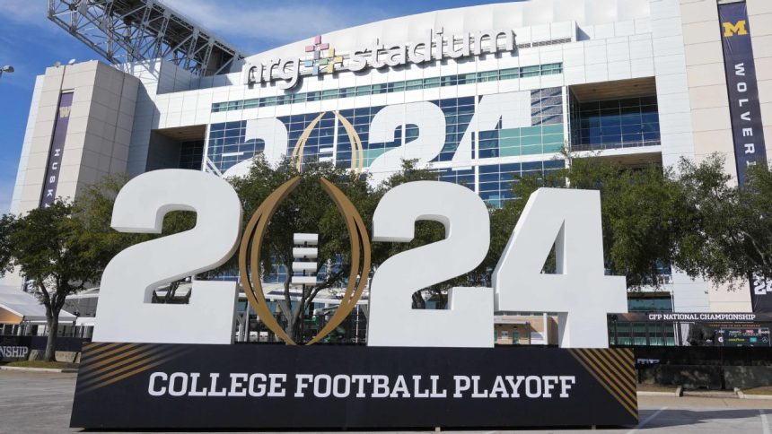 College Football Playoff buzz: Further expansion? More SEC/Big Ten power?
