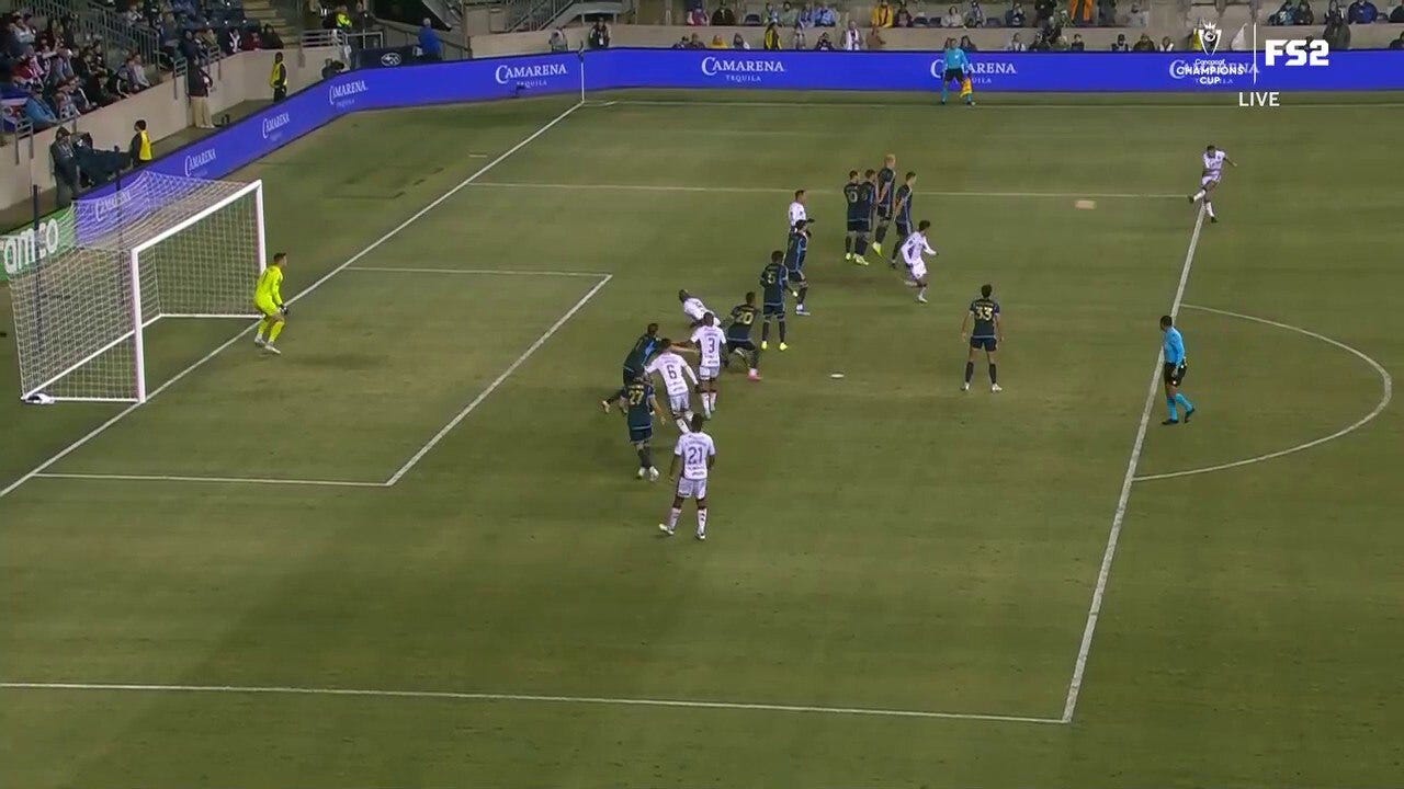 Mariano Torres scores an OUTRAGEOUS free kick to give Deportivo Saprissa a 3-2 lead over Philadelphia Union