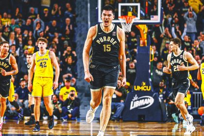 Zach Edey matches season high with 35 points, helps No. 3 Purdue beat Michigan 84-76