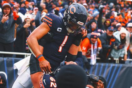 As NFL QB market develops, Bears should be patient with Justin Fields decision