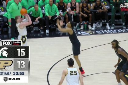 Braden Smith knocks down a TOUGH 3-pointer to help Purdue trim deficit against Michigan State