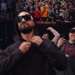 Cody Rhodes stands his ground during Bloodline set up, Jey Uso, Seth Rollins emerge through crowd