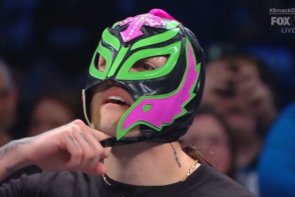 Dominik Mysterio sabotages Rey Mysterio’s match vs. Santos Escobar | WWE on FOX