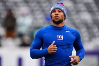 Eagles deny violating tampering rule with Barkley