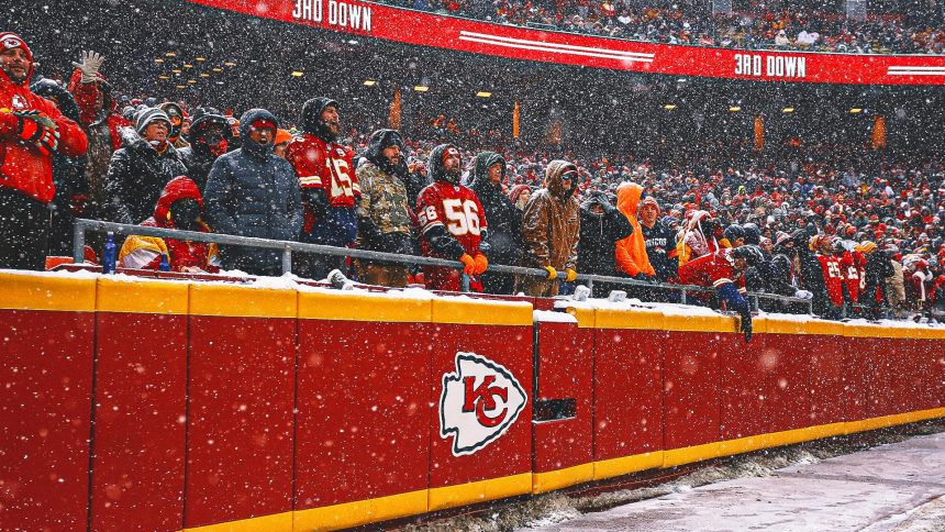 Kansas City hospital says multiple fans underwent amputations following record-cold Chiefs playoff game