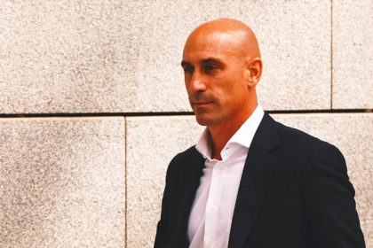 Luis Rubiales tells Spanish court he will cooperate with corruption probe