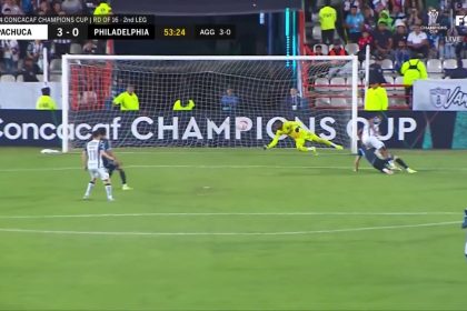 Pachuca's Salomón Rondón secures the hat trick to put Pachuca up 3-0 over the Philadelphia Union