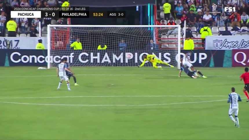 Pachuca's Salomón Rondón secures the hat trick to put Pachuca up 3-0 over the Philadelphia Union