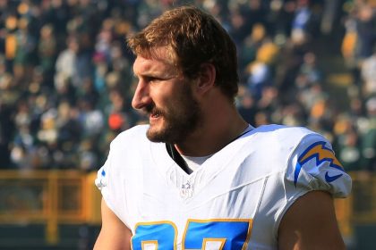 Sources: Bosa reworks deal to stay with Chargers