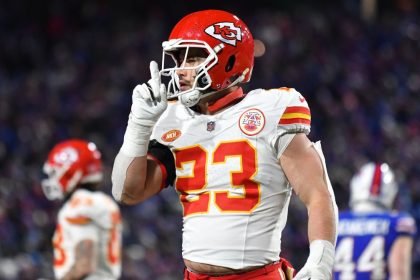 Sources: Chiefs LB Tranquill stays on 3-year deal