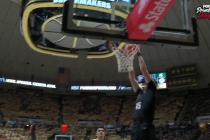 Tyson Walker connects with Carson Cooper for a WILD alley-oop jam as Michigan State trims deficit vs. Purdue