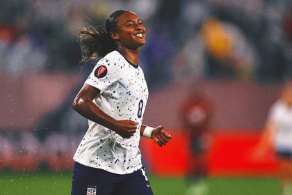 With some help from Alex Morgan, 19-year-old Jaedyn Shaw is shining with the USWNT