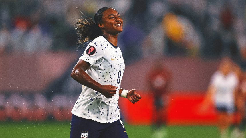 With some help from Alex Morgan, 19-year-old Jaedyn Shaw is shining with the USWNT