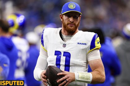 Chiefs reportedly sign QB Carson Wentz to 1-year deal | Undisputed