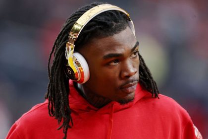 Chiefs' Rice meets with Dallas PD, issues apology