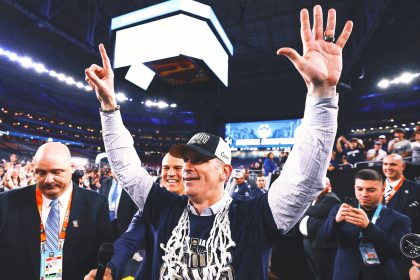 Dan Hurley: Potential UConn three-peat 'only thing on anyone's mind here'