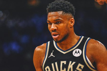 Giannis to miss Bucks' final 3 regular-season games; MRI confirms strained calf