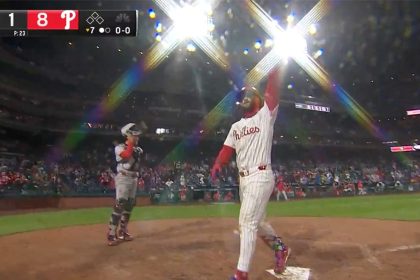 Phillies' Bryce Harper crushes a grand slam and third home run vs. the Reds