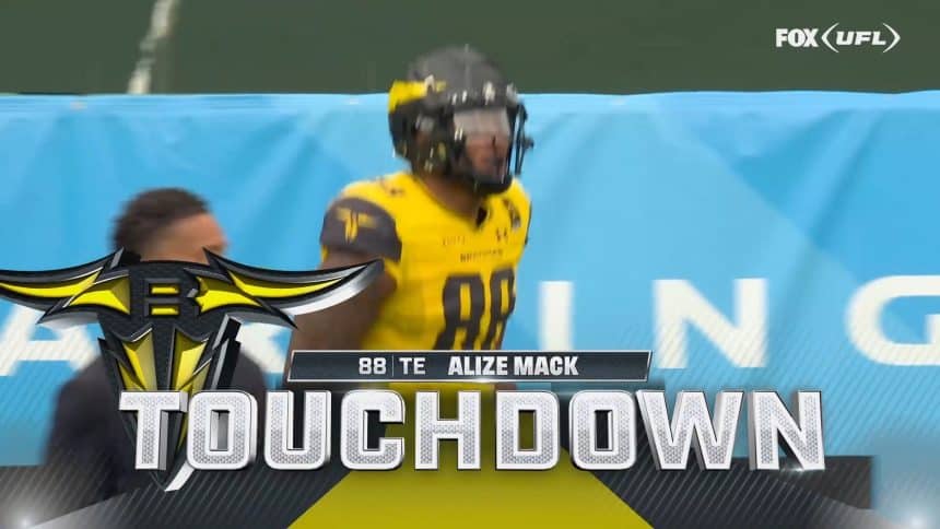 Quinten Dormady connects with Alize Mack for 24-yard TD, extending Brahmas' lead over Renegades