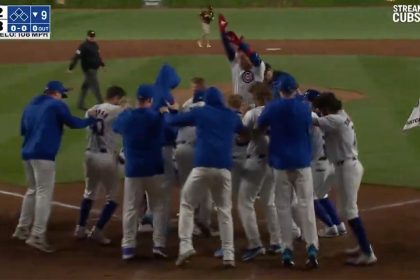 Michael Busch goes yard on the first pitch of the ninth inning, securing the walk-off win for the Cubs against the Padres