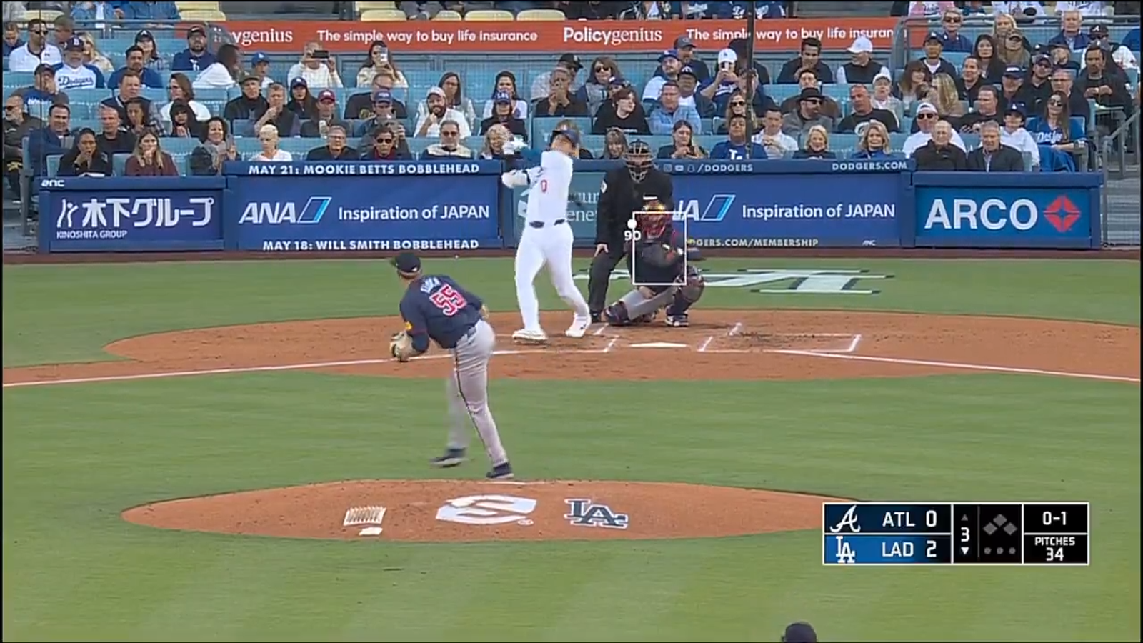 Shohei Ohtani CRUSHES a solo homer as Dodgers extend lead over Braves