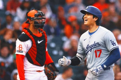 Shohei Ohtani nearly hits for cycle, swats mammoth HR as Dodgers rout Giants