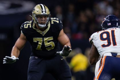 Source: Raiders reach deal with veteran OL Peat