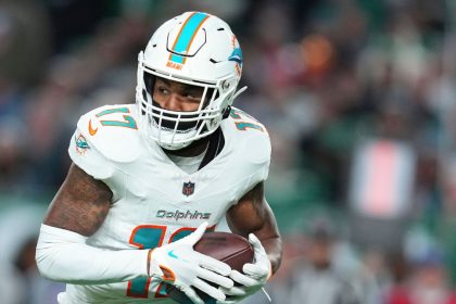 Sources: Fins giving Waddle $84.75M extension